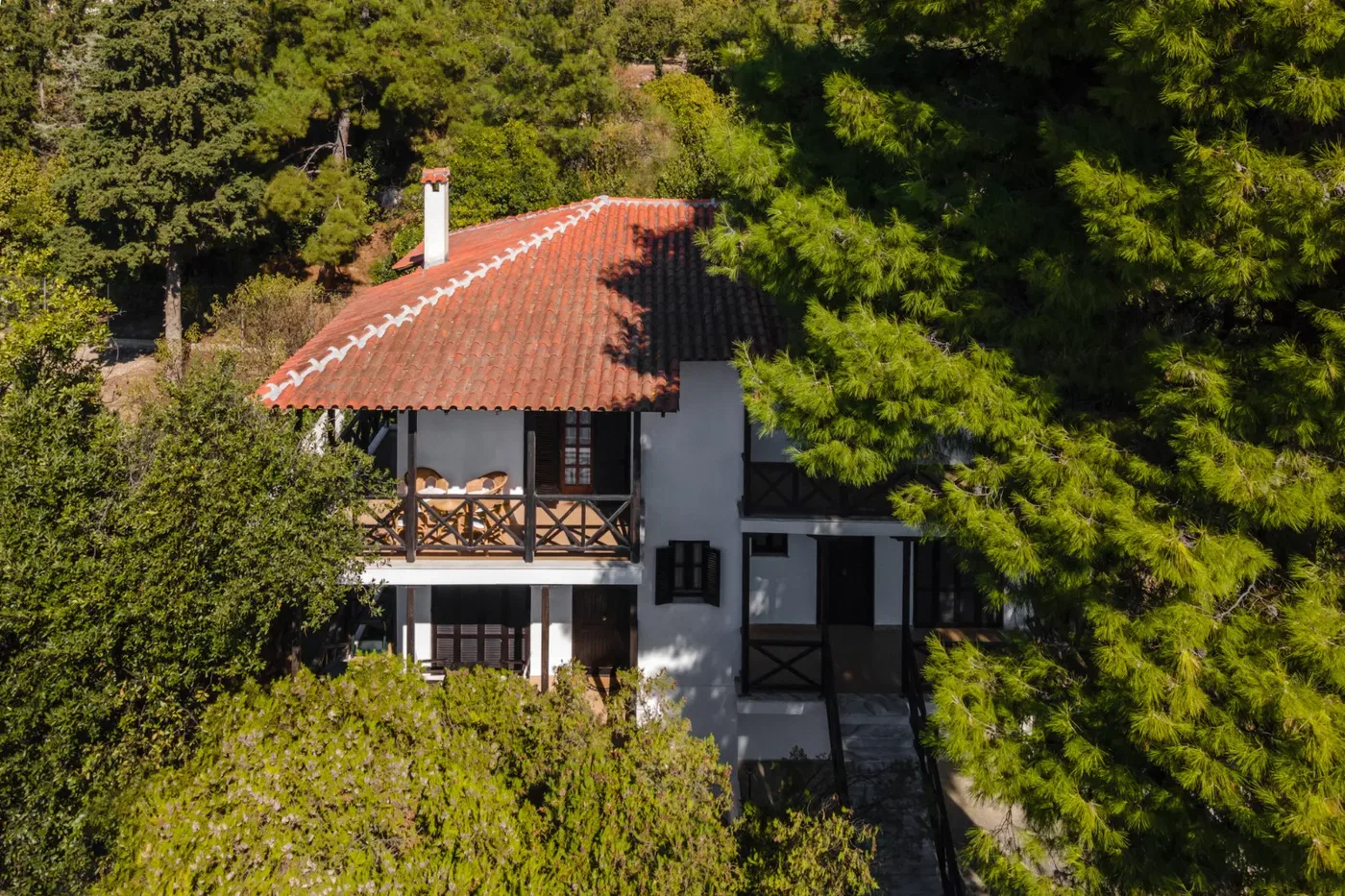 Renovated Three-Bedroom Apartment for Sale in Nea Kallikrateia, Halkidiki