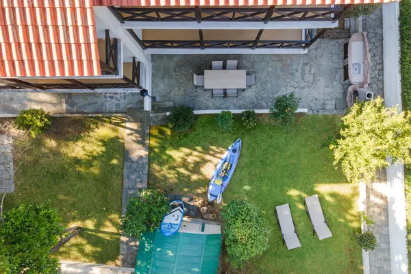 Renovated Three-Bedroom Apartment for Sale in Nea Kallikrateia, Halkidiki — photo 2