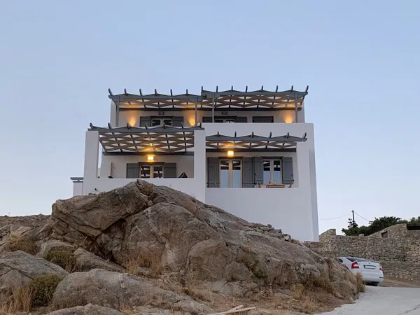 210 m² Sea-View Three-Bedroom Villa for Sale in Naxos, Cyclades