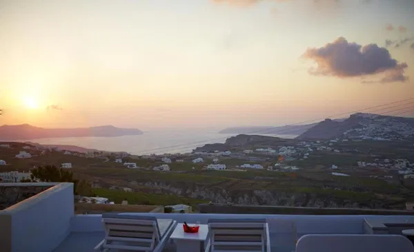 Three-Bedroom Renovated Villa for Sale in Santorini, Cyclades