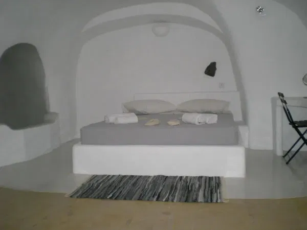 200 m² Hotel for Sale in Santorini, Cyclades — photo 5