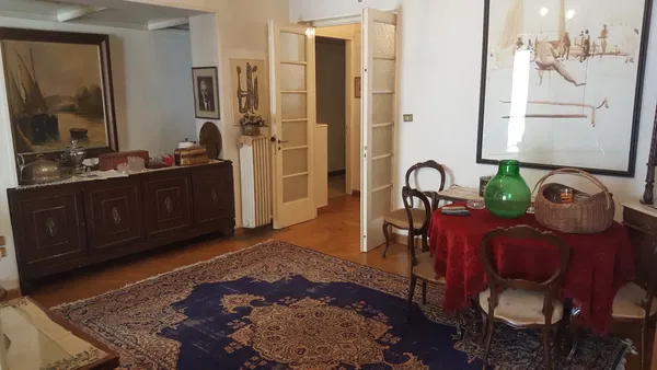 250 m² Three-Bedroom Apartment for Sale in Kolonaki - Lycabettus, Athens Center — photo 4