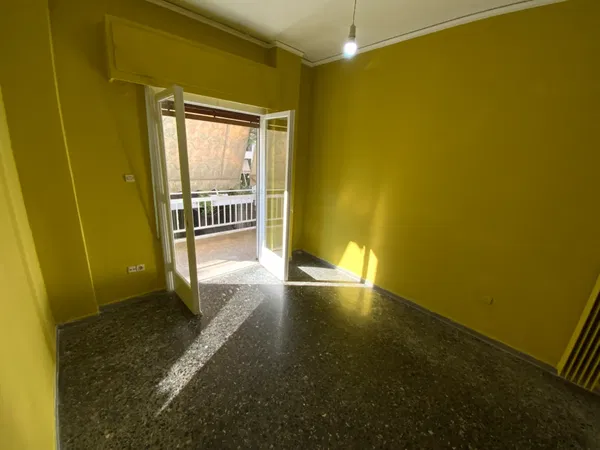 Seafront One-Bedroom Apartment for Sale in Piraeus, Piraeus Suburbs — photo 2
