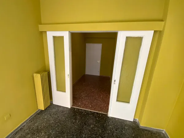 Seafront One-Bedroom Apartment for Sale in Piraeus, Piraeus Suburbs — photo 4