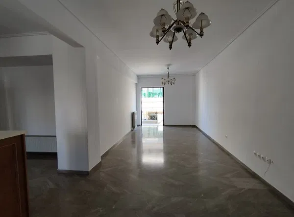 90 m² Apartment with Three Bedrooms for Sale in Tampouria, Piraeus