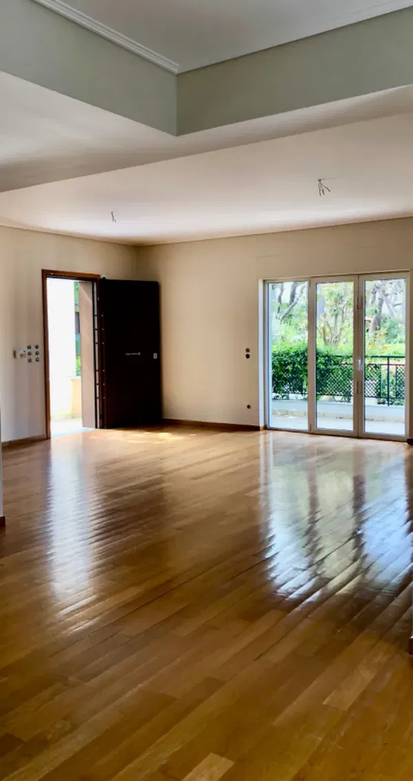 300 m² Villa with Four Bedrooms for Sale in Nea Erythraia, Athens Northern suburbs — photo 4