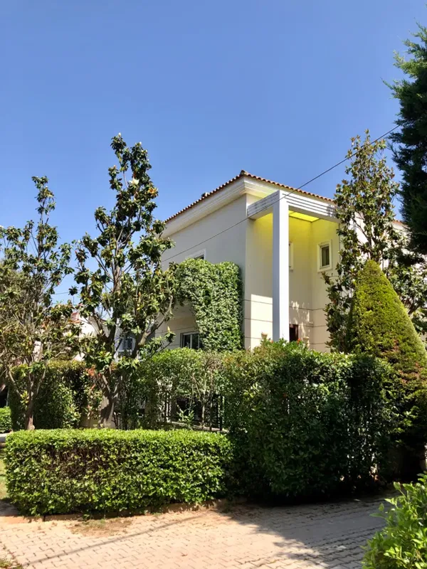 300 m² Villa with Four Bedrooms for Sale in Nea Erythraia, Athens Northern suburbs