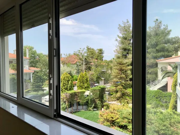 300 m² Villa with Four Bedrooms for Sale in Nea Erythraia, Athens Northern suburbs — photo 3