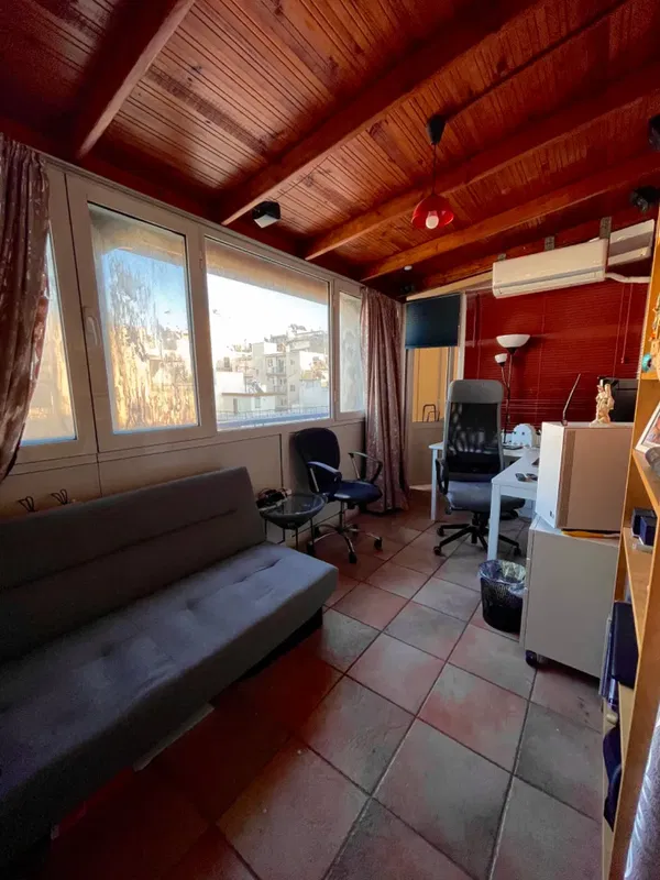 180 m² Three-Bedroom Apartment for Sale in Piraeus, Piraeus Suburbs — photo 5
