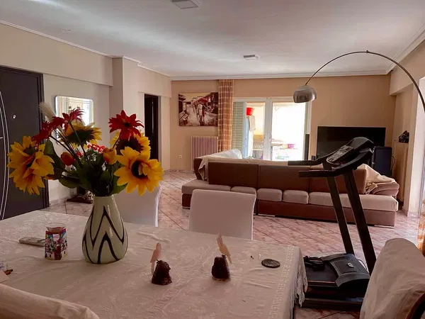 180 m² Three-Bedroom Apartment for Sale in Piraeus, Piraeus Suburbs — photo 2