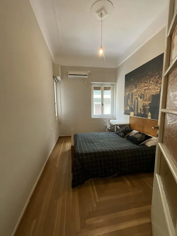 80 m² Apartment with Three Bedrooms for Sale in Piraeus, Piraeus Suburbs — photo 4