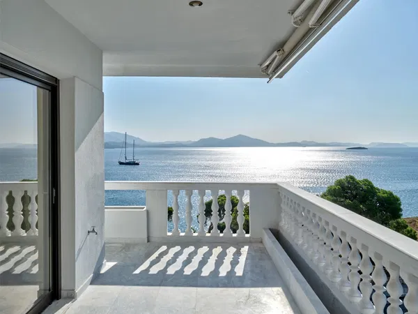 Three-Bedroom Sea-View Apartment for Sale in Vari - Varkiza, Athens Southern suburbs — photo 2