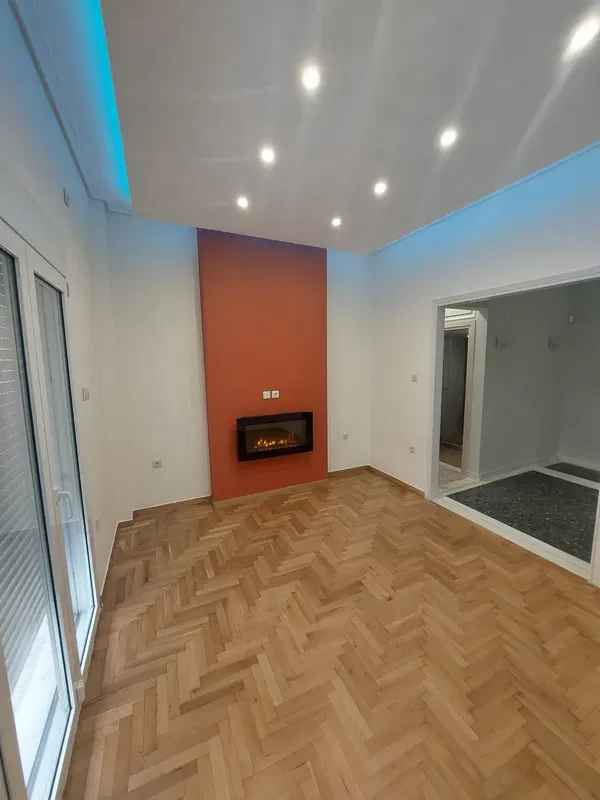 Renovated 49 m² Apartment with One Bedrooms for Sale in Neos Kosmos, Athens Center — photo 2