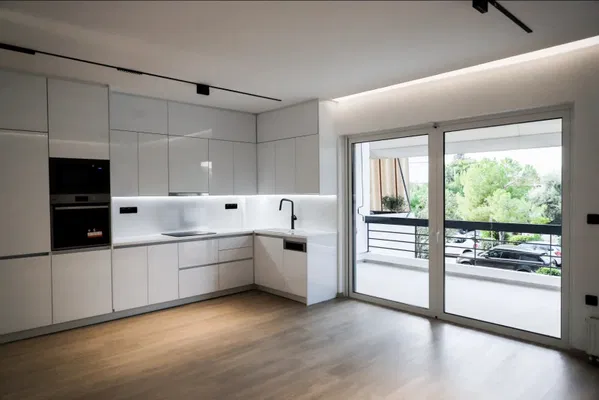 92 m² Renovated Three-Bedroom Apartment for Sale in Glyfada, Athens Southern suburbs