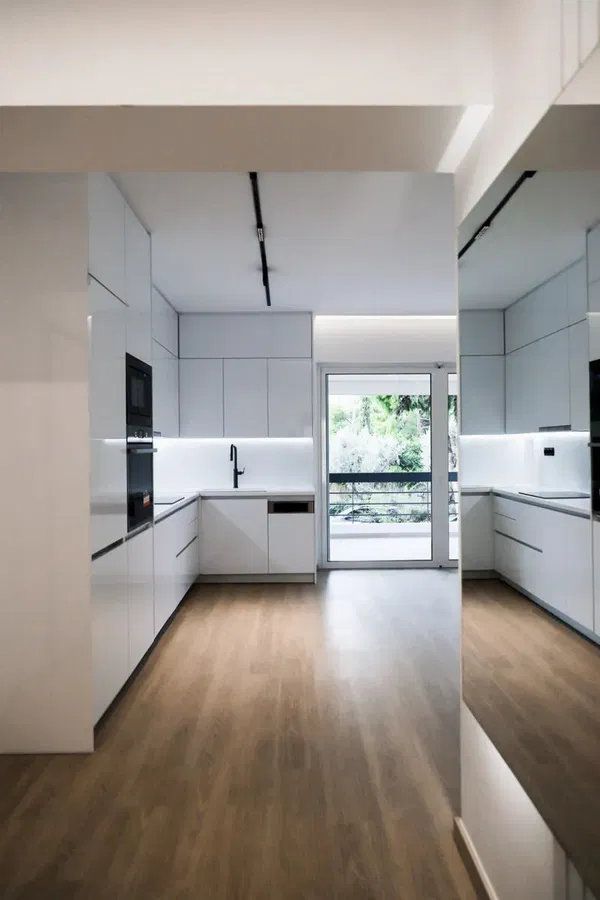 92 m² Renovated Three-Bedroom Apartment for Sale in Glyfada, Athens Southern suburbs — photo 5