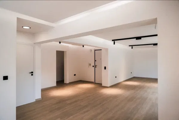 129 m² Renovated Three-Bedroom Apartment for Sale in Glyfada, Athens Southern suburbs — photo 5