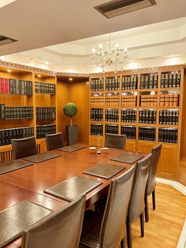 132 m² Renovated Two-Bedroom Apartment for Sale in Kolonaki - Lycabettus, Athens Center — photo 5