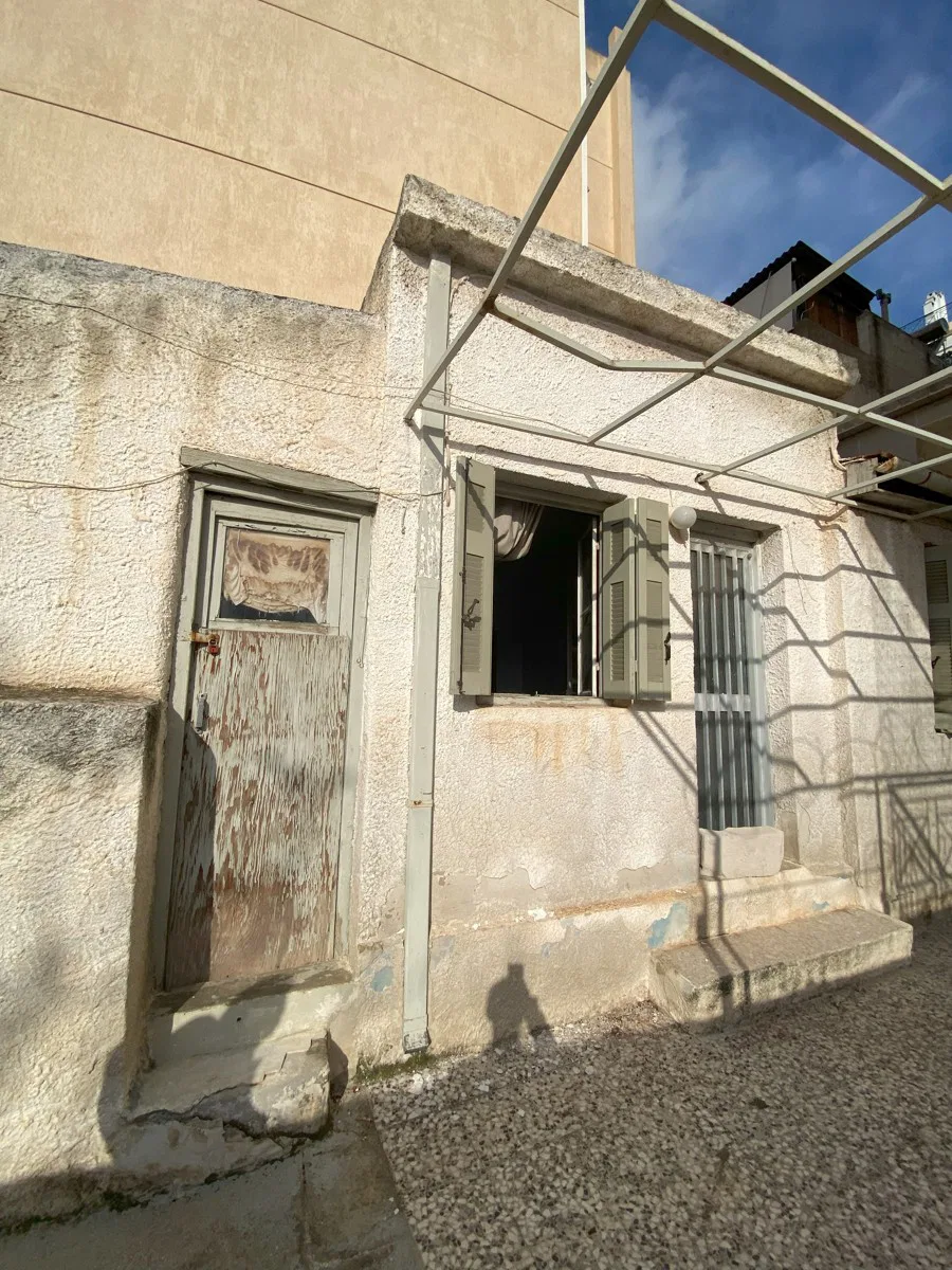 140 m² Plot for Sale in Piraeus, Piraeus Suburbs