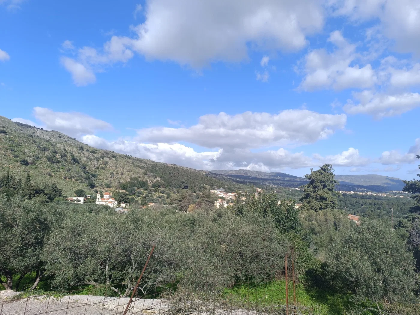 1,520 m² Plot of Land for Sale in Tzitzifes, Apokoronas