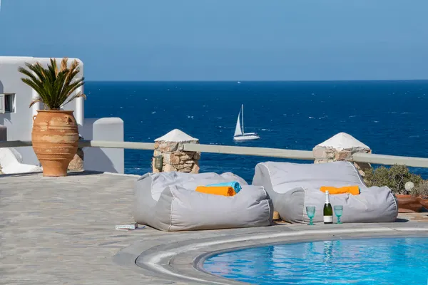 Renovated 320 m² Villa with Six Bedrooms for Sale in Mykonos, Cyclades — photo 5