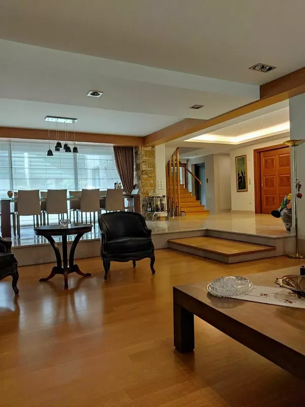 660 m² Five-Bedroom Villa for Sale in Kifisia, Athens Northern suburbs — photo 3