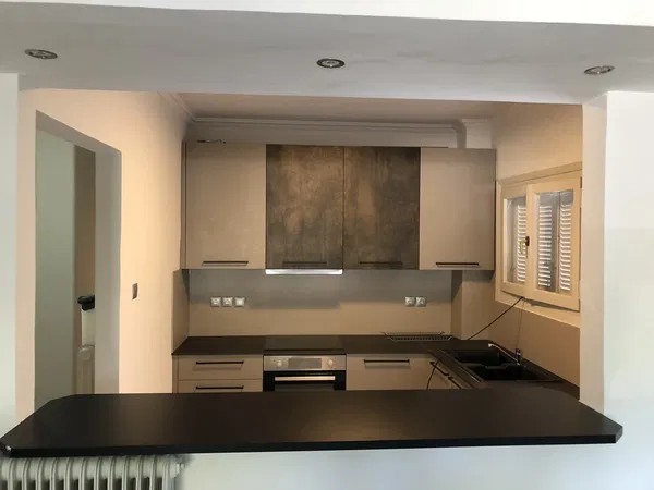 Renovated 55 m² Apartment with One Bedrooms for Sale in Vouliagmeni, Athens Southern suburbs — photo 2