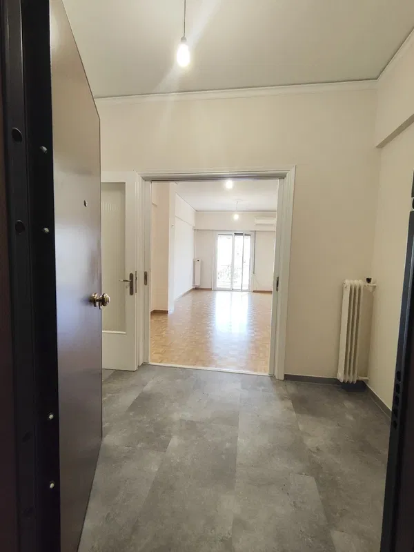 82 m² Renovated Two-Bedroom Apartment for Sale in Zografou, Athens Center