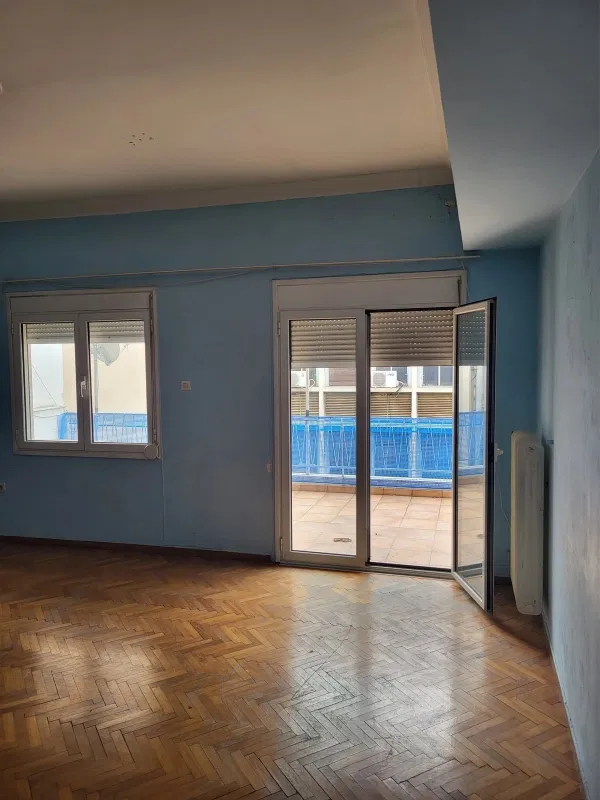 121 m² Four-Bedroom Apartment for Sale in Center Athens, Athens Center — photo 2