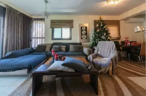 90 m² Two-Bedroom Renovated Apartment for Sale in Center Athens, Athens Center — photo 4