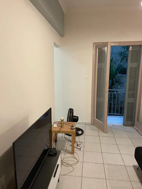 60 m² Apartment with Two Bedrooms for Sale in Vyronas, Athens Eastern Suburbs — photo 3