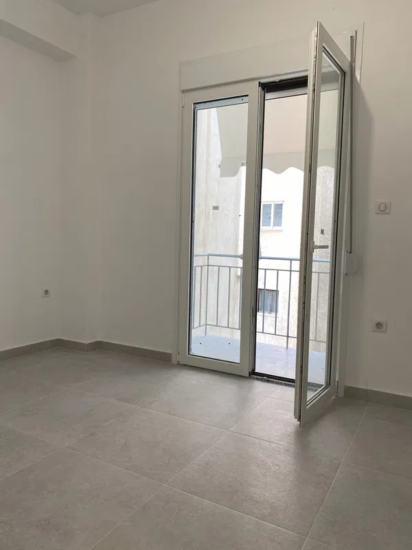 75 m² Two-Bedroom Renovated Apartment for Sale in Kypseli, Athens Center — photo 3