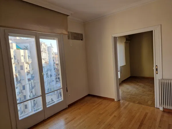 Renovated 55 m² Apartment with One Bedrooms for Sale in Center Athens, Athens Center — photo 3