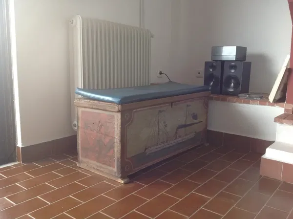 Three-Bedroom Renovated Apartment for Sale in Saronida, Attica — photo 3