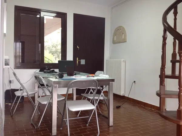 Three-Bedroom Renovated Apartment for Sale in Saronida, Attica — photo 4