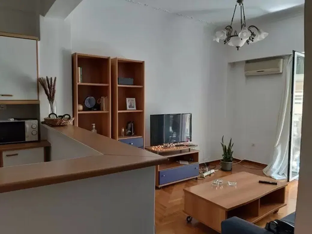 72 m² Renovated Two-Bedroom Apartment for Sale in Ampelokipoi, Athens Center