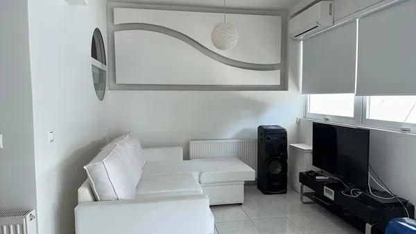 Two-Bedroom Renovated Apartment for Rent in Vouliagmeni, Athens Southern suburbs — photo 5
