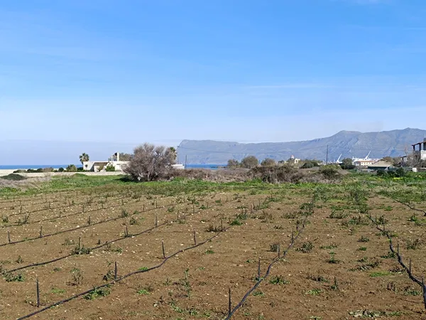 Sea-View 1,000 m² Plot of Land for Sale in Kissamos, Chania