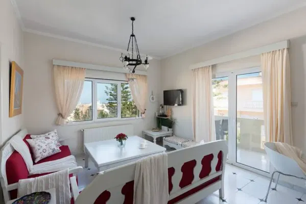 450 m² Building for Sale in Rethymnon — photo 2