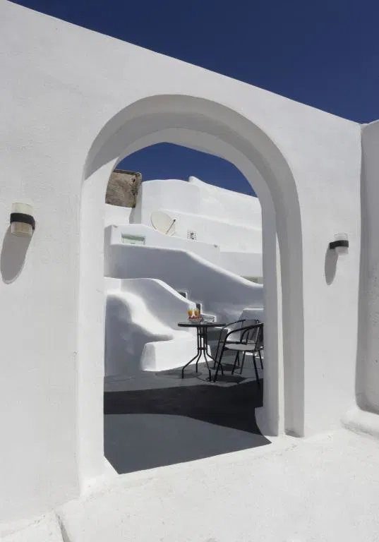 118 m² Three-Bedroom Villa for Sale in Santorini, Cyclades — photo 5