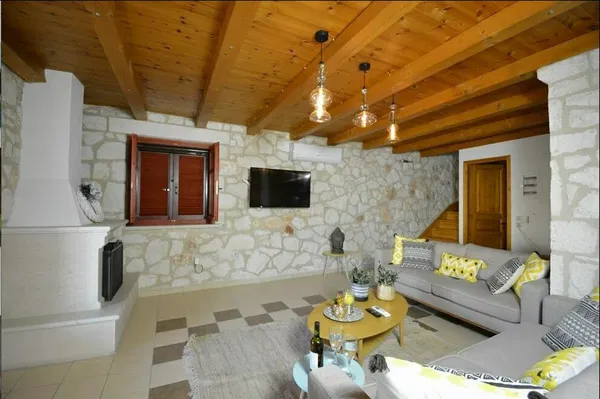 Sea-View Three-Bedroom Villa for Sale in Zakynthos, Ionian Islands — photo 4
