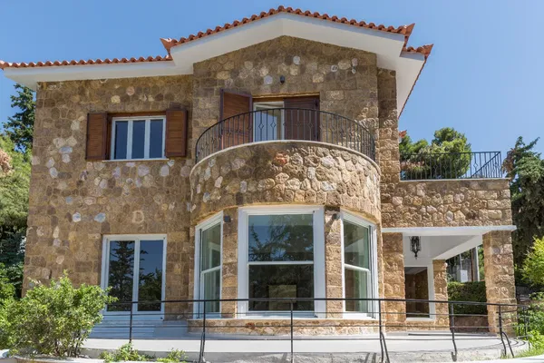454 m² Villa with Three Bedrooms for Sale in Kifisia, Athens Northern suburbs — photo 2
