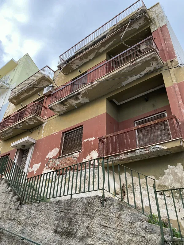 Building for Sale in Kastella, Piraeus — photo 4