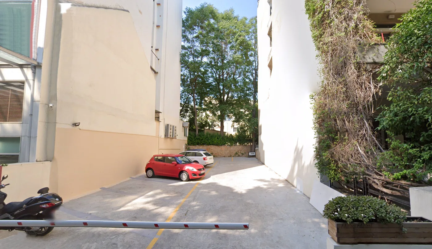 246 m² Land for Sale in Center Athens, Athens Center