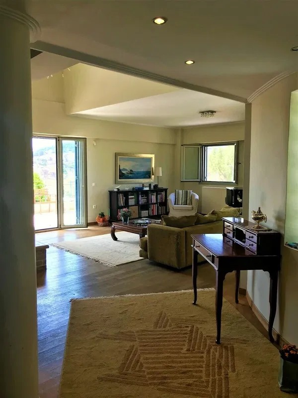 350 m² Apartment with Five Bedrooms for Sale in Pallini, Athens Eastern Suburbs — photo 3