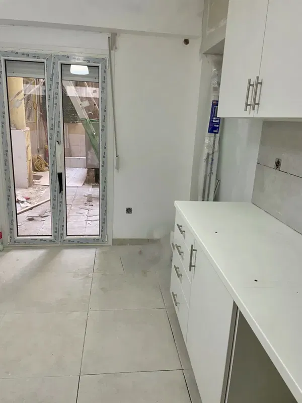32 m² Renovated One-Bedroom Apartment for Sale in Neos Kosmos, Athens Center — photo 2