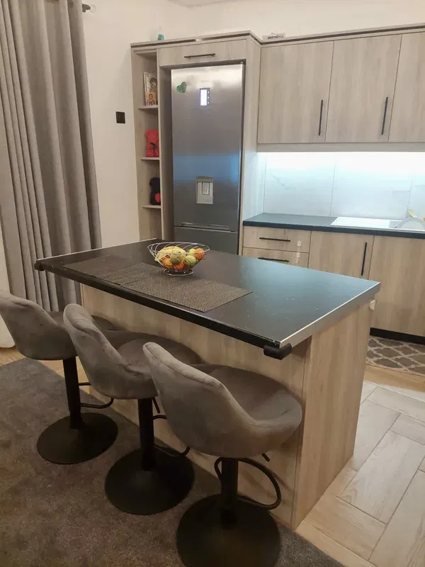 72 m² Two-Bedroom Apartment for Sale in Keratsini, Piraeus Suburbs — photo 4