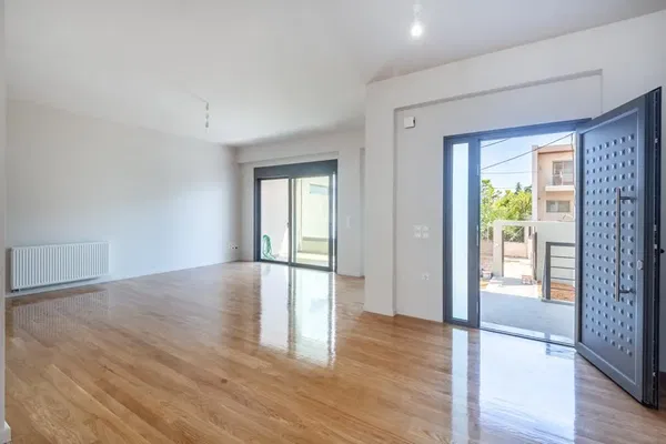 190 m² Apartment with Four Bedrooms for Sale in Paiania, Athens Eastern Suburbs — photo 2