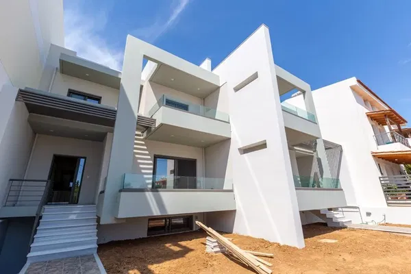 190 m² Apartment with Four Bedrooms for Sale in Paiania, Athens Eastern Suburbs