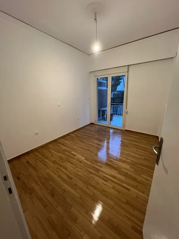 80 m² Renovated Two-Bedroom Apartment for Sale in Ampelokipoi, Athens Center — photo 5