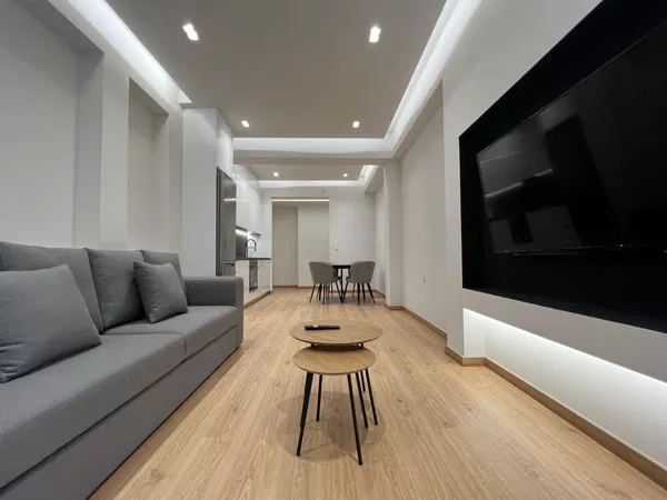 Renovated 85 m² Apartment with Three Bedrooms for Sale in Piraeus, Piraeus Suburbs — photo 2